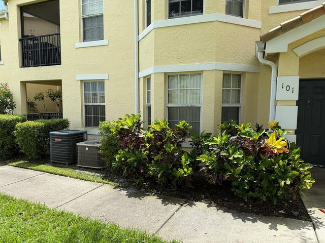 158 SW Peacock Blvd #30-101, Port Saint Lucie, FL 34986