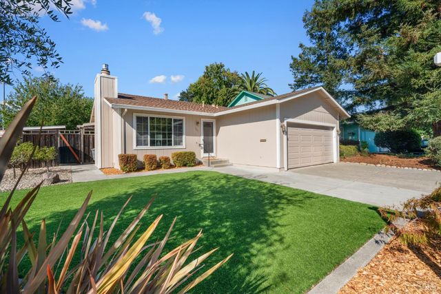 1897 Greeneich Avenue, Santa Rosa, CA 95401