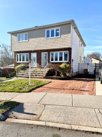 108 Notus Ave, Staten Island, NY 10312