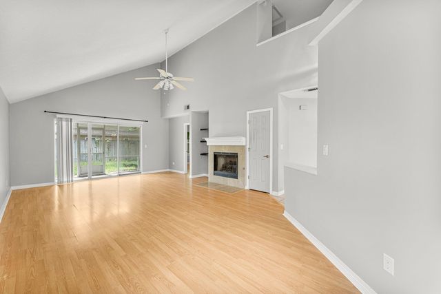 1329 White Blossom Ln, Fort Walton Beach, FL 32547