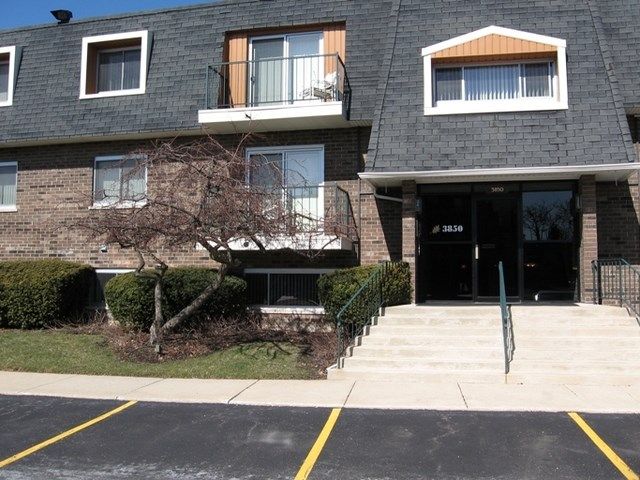 3857 N  Parkway Dr #3D, Northbrook, IL 60062
