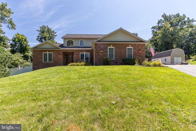 323 Two Mile Rd, Howard, PA 16841
