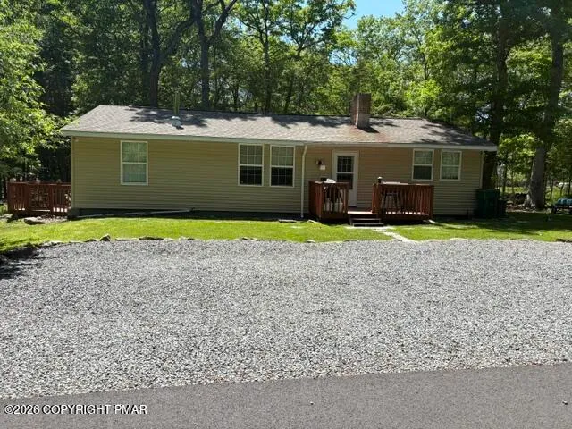 125 Tall Oak Rd, Albrightsville, PA 18210