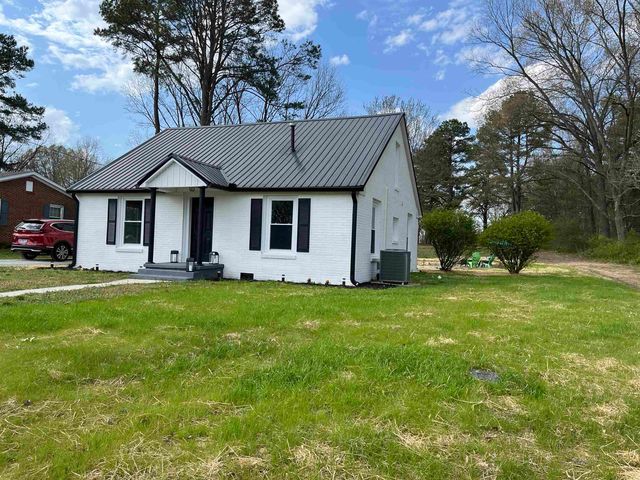 210 E  Union St, Gleason, TN 38229