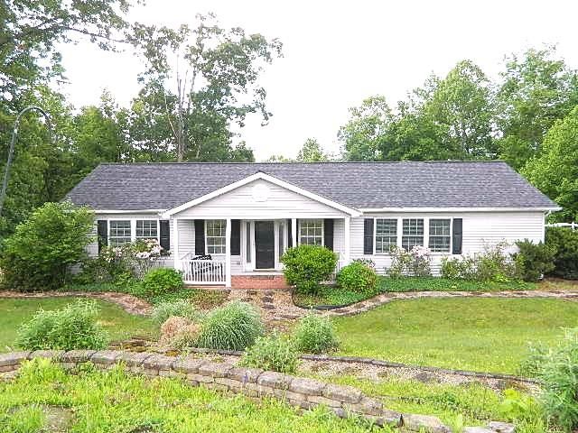 1407 Prater Ln, Marion, VA 24354