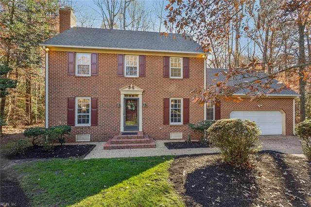 82 Governor Berkeley Rd, Williamsburg, VA 23185