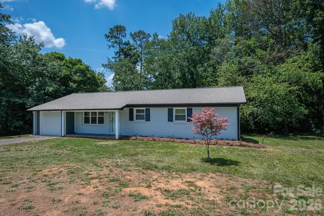 413 Bell Rd, Kings Mountain, NC 28086