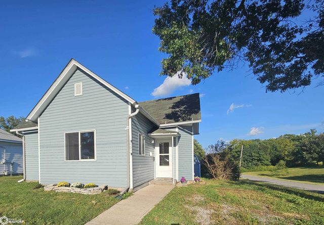 407 S  West St, Bloomfield, IA 52537