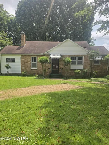 1284 Campbell St, Jackson, TN 38301