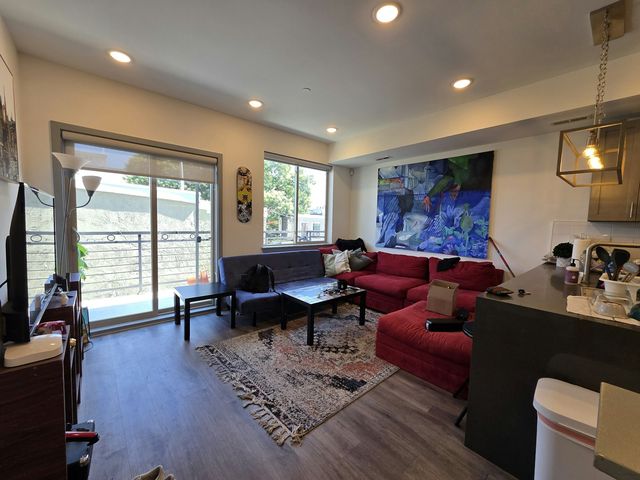417 W  Berks St #2, Philadelphia, PA 19122