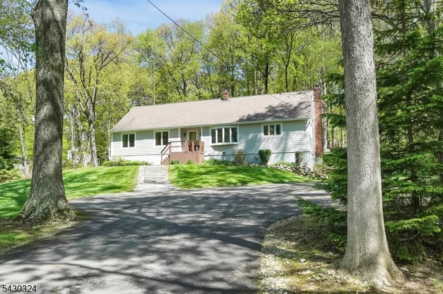 90 Russling Rd, Hackettstown, NJ 07840