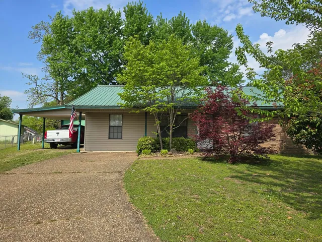 825 Wade Cir, Mulberry, AR 72947