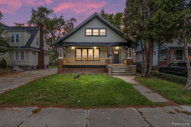 214 Moss St, Highland Park, MI 48203