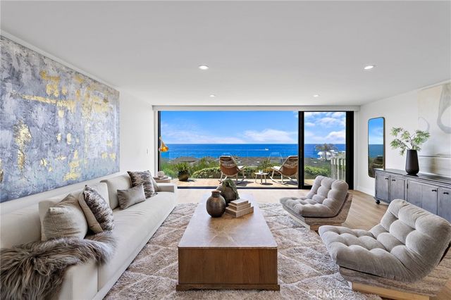 37 Blue Lagoon, Laguna Beach, CA 92651