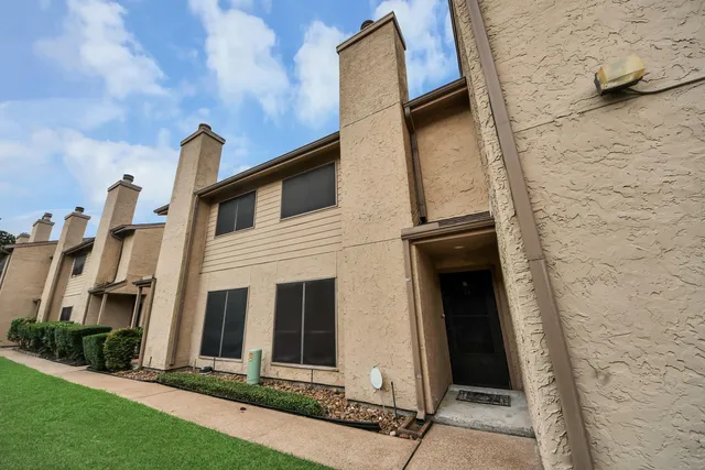 5000 Milwee St #34, Houston, TX 77092