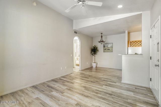 2929 W YORKSHIRE Drive #2074, Phoenix, AZ 85027