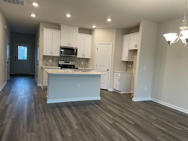 216 Joneshaven Dr, Fuquay Varina, NC 27526