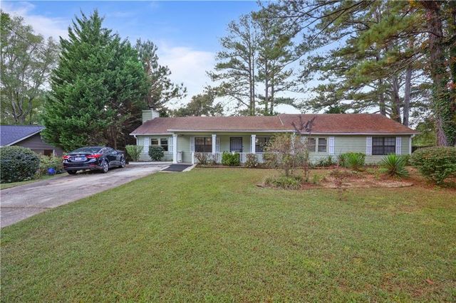 3501 Mustang Dr, Powder Springs, GA 30127