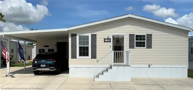 7752 Sunshine Ln, Zolfo Springs, FL 33890