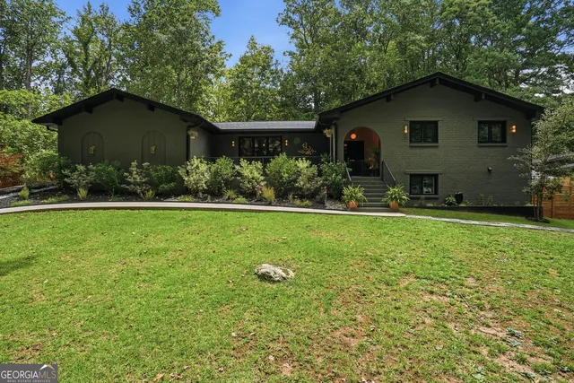 4617 Somerset Rd SW, Smyrna, GA 30082