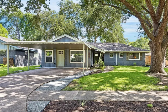 4514 Warm Springs Rd, Houston, TX 77035