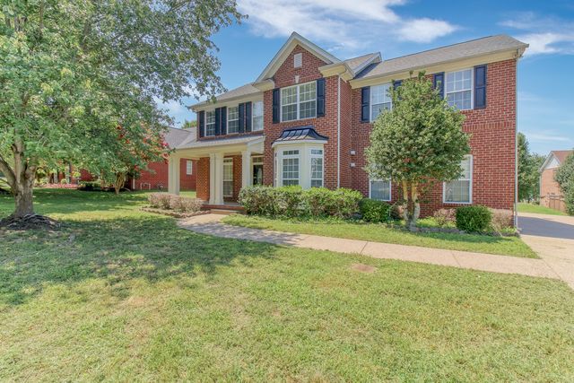 1505 Pleasant Hollow Ln, Old Hickory, TN 37138