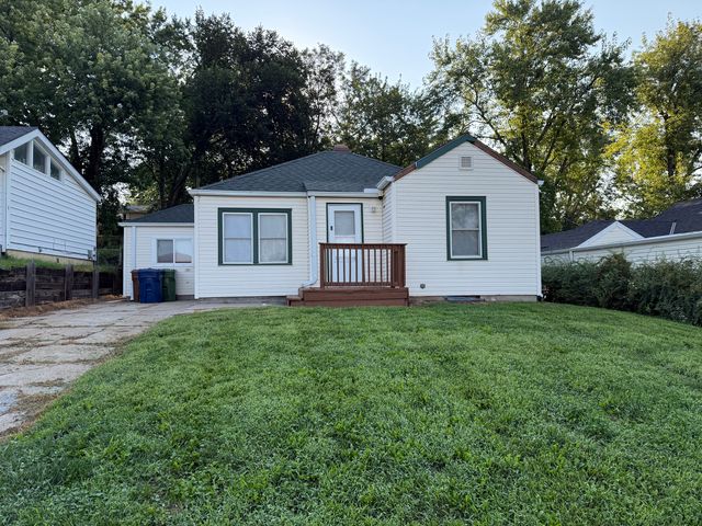 2015 Calhoun St, Bellevue, NE 68005