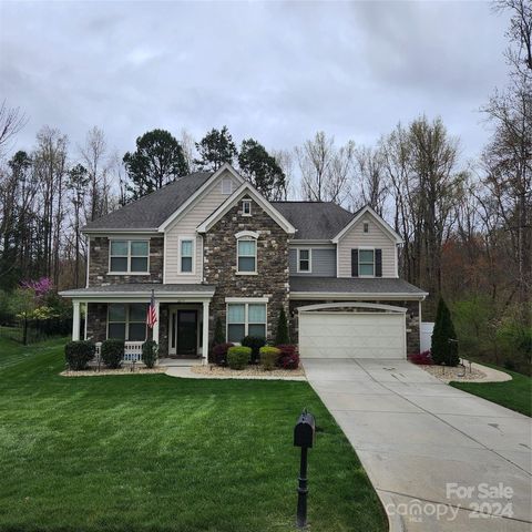 2673 Treeline Dr, Concord, NC 28027