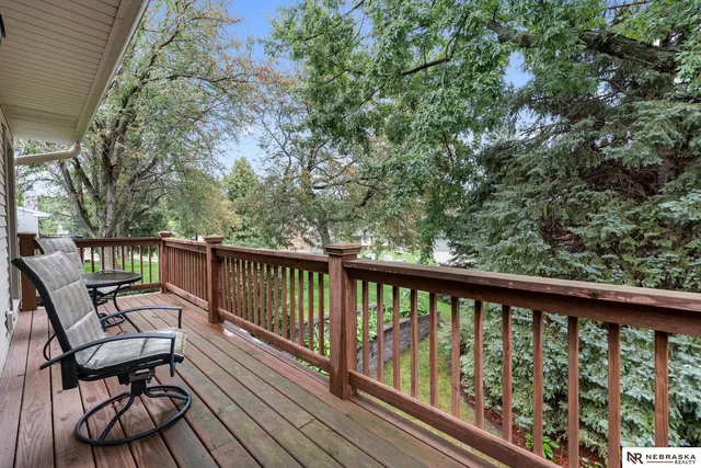 759 N  130th Plz, Omaha, NE 68154