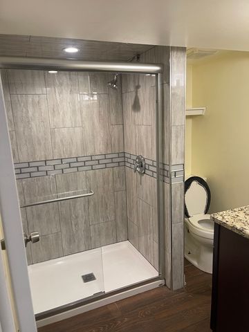 621 N  Sawyer Ave, Chicago, IL 60624