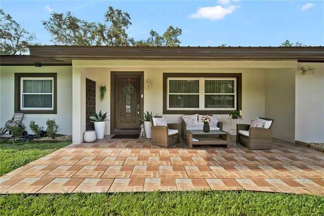 427 W  Lakeview Ave, Lake Mary, FL 32746