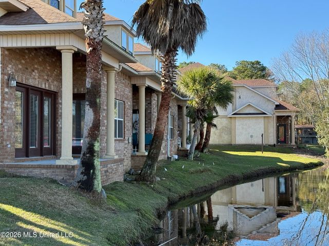 212 Capri Pl #212, Ocean Springs, MS 39564