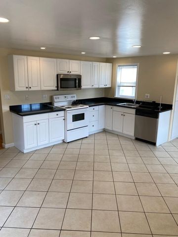 849 47th Ave, San Francisco, CA 94121