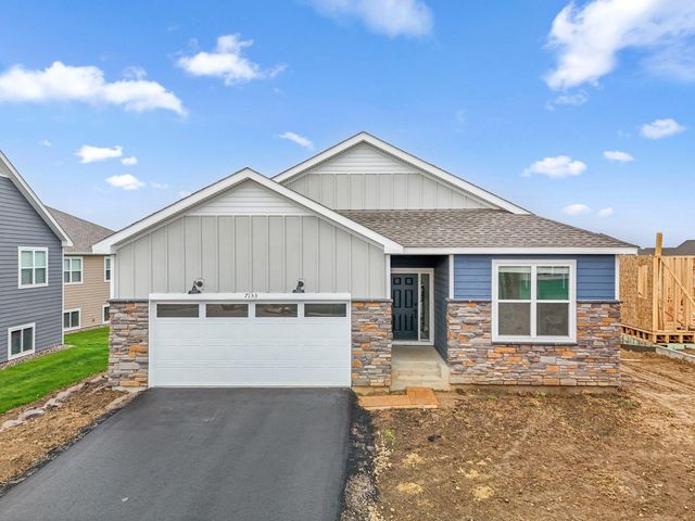 7153 201st St W, Lakeville, MN 55044