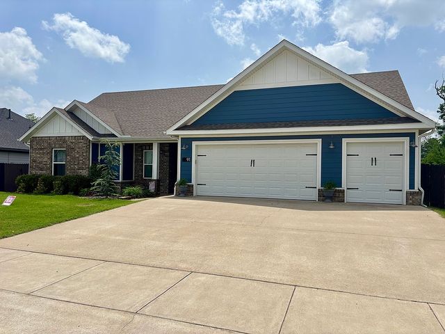 91 W  Chikasaw Rd, Farmington, AR 72730