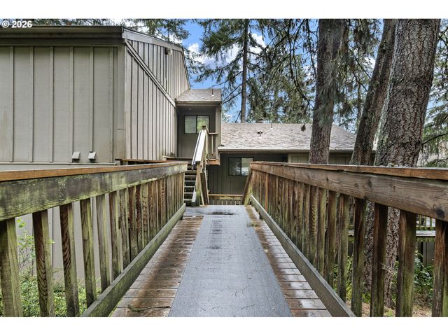 149 Treehill Loop, Eugene, OR 97405