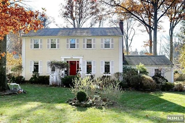 58 Fairway Ter, Norwood, NJ 07648