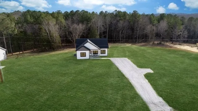 1280 Old County House Rd #9, Charlotte, TN 37036