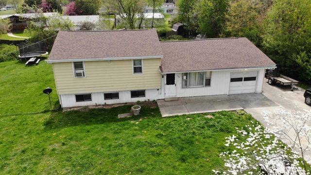 1143 River Dr, Mansfield, OH 44906