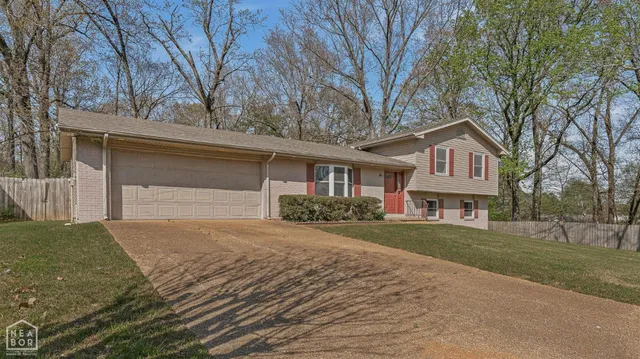 1900 Mount Vernon Dr, Jonesboro, AR 72401