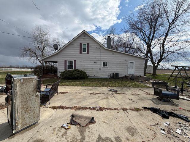 104 S  Farr St, Ashley, MI 48806