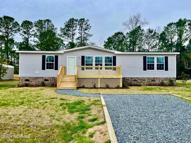 1869 Rolling Green Drive SW, Supply, NC 28462