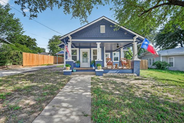 904 W  Spring St, Weatherford, TX 76086