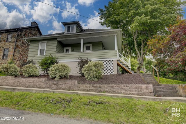 421 S  Water St, Mill Hall, PA 17751