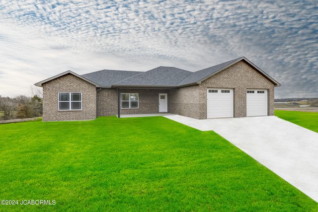 10016 County Road 367, New Bloomfield, MO 65063