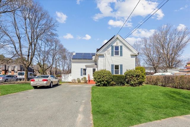 9 Conant St, Beverly, MA 01915