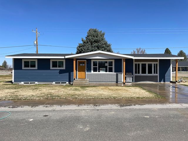 145 Wyoming St, Lovell, WY 82431