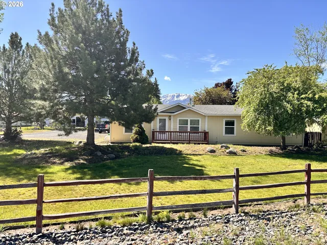 82460 Fish Hatchery Ln, Enterprise, OR 97828