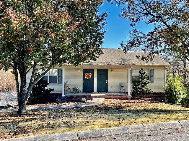 304 Willow Greene Dr, Morristown, TN 37814