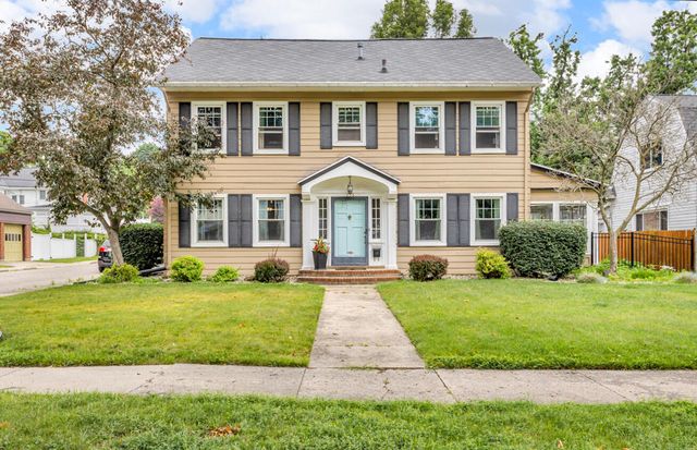 756 Crescent Rd, Jackson, MI 49203